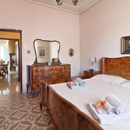 Basilicata Host To Host - Domus Il Grillaio Appartement Matera