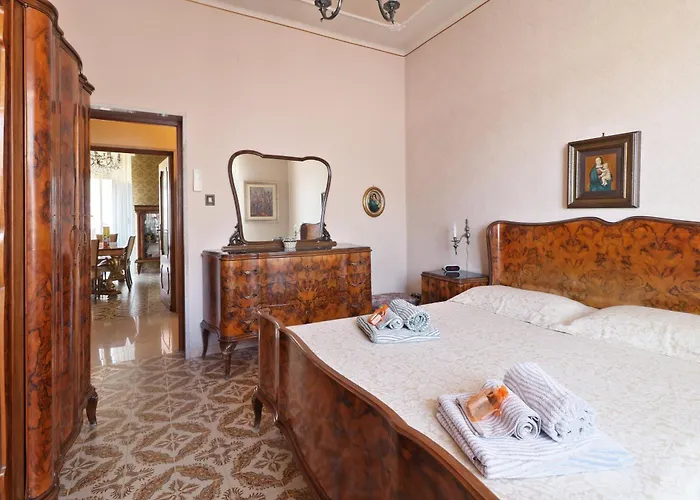 Basilicata Host To Host - Domus Il Grillaio アパート マテーラ